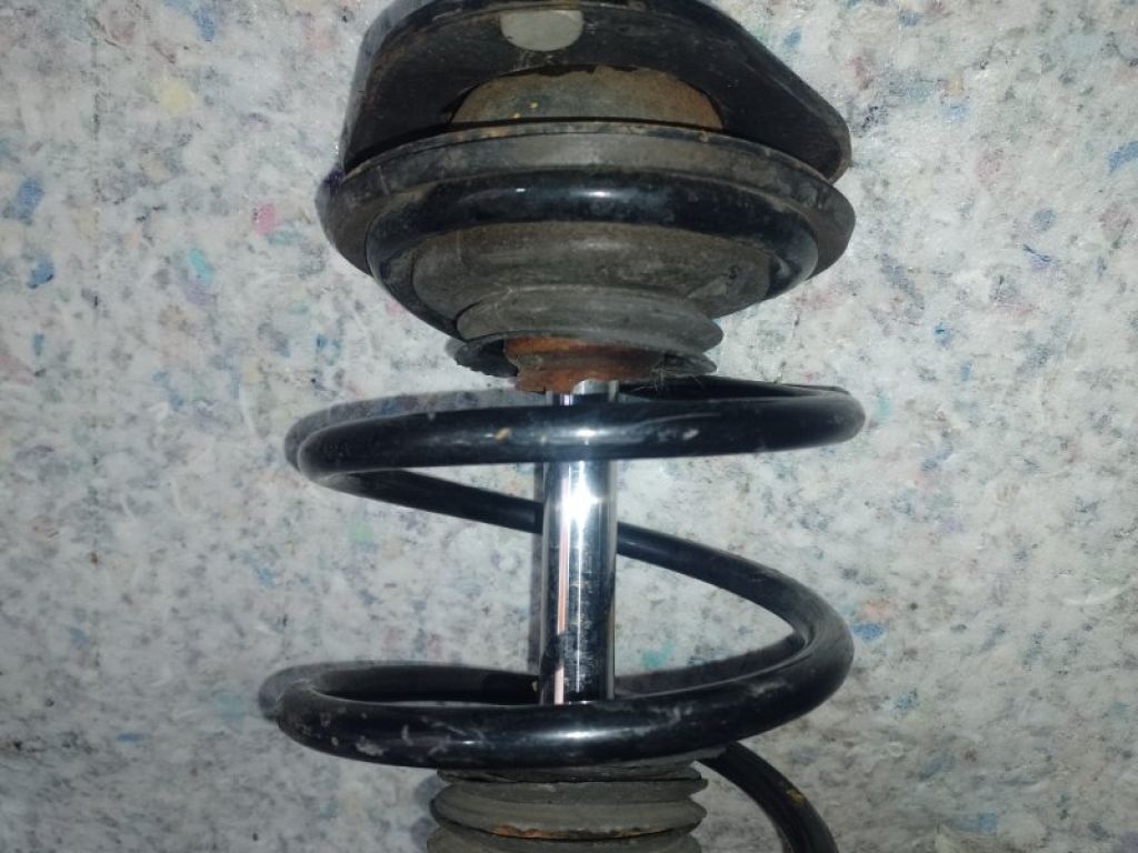 48520-47180 | Амортизатор передн. лів. TOYOTA PRIUS - 30 09-17 - Фото 3