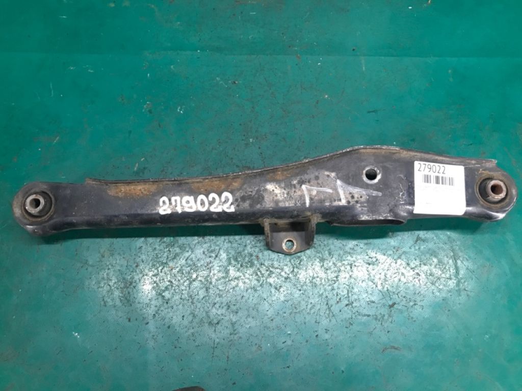 4113A011 | Рычаг задней подвески поперечный нижний лев. MITSUBISHI OUTLANDER XL 05-13