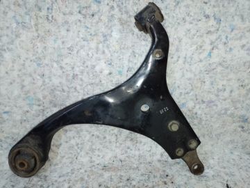 Рычаг передней подвески нижний лев. HYUNDAI I30 FD 07-12