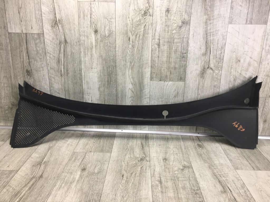 561819415A | Пластик под лобовое стекло / Жабо VOLKSWAGEN PASSAT B7 11-15
