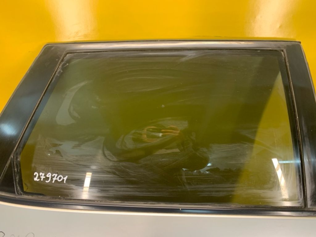 82300-CA000 | Скло дверей задн. прав. NISSAN MURANO Z50 02-07