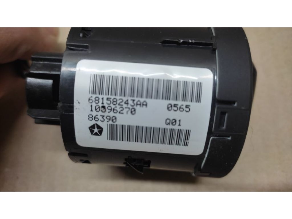 68158243AA | Блок керування освітленням DODGE DART 12-16 - Фото 3