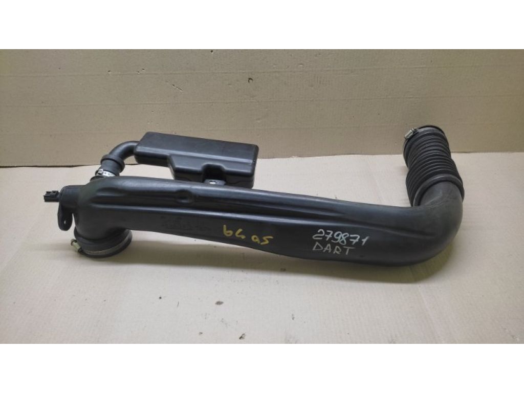 68235681AA | Патрубок воздушного фильтра DODGE DART 12-16