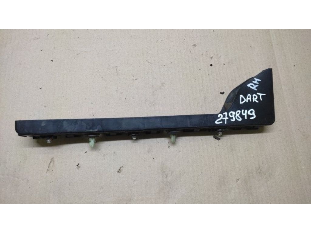 68081414AE | Кронштейн заднього бампера прав. DODGE DART 12-16