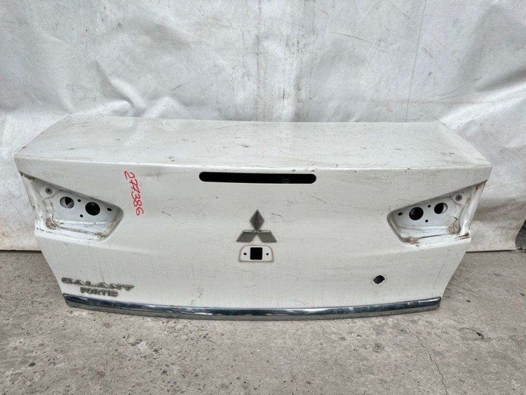 5920A068 | Кришка багажника задн. MITSUBISHI LANCER X 10 07-15