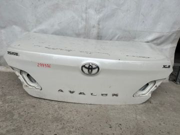 Крышка багажника TOYOTA AVALON 05-12