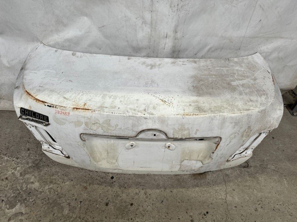 64401-06280 | Кришка багажника TOYOTA CAMRY 40 06-11 - Фото 3