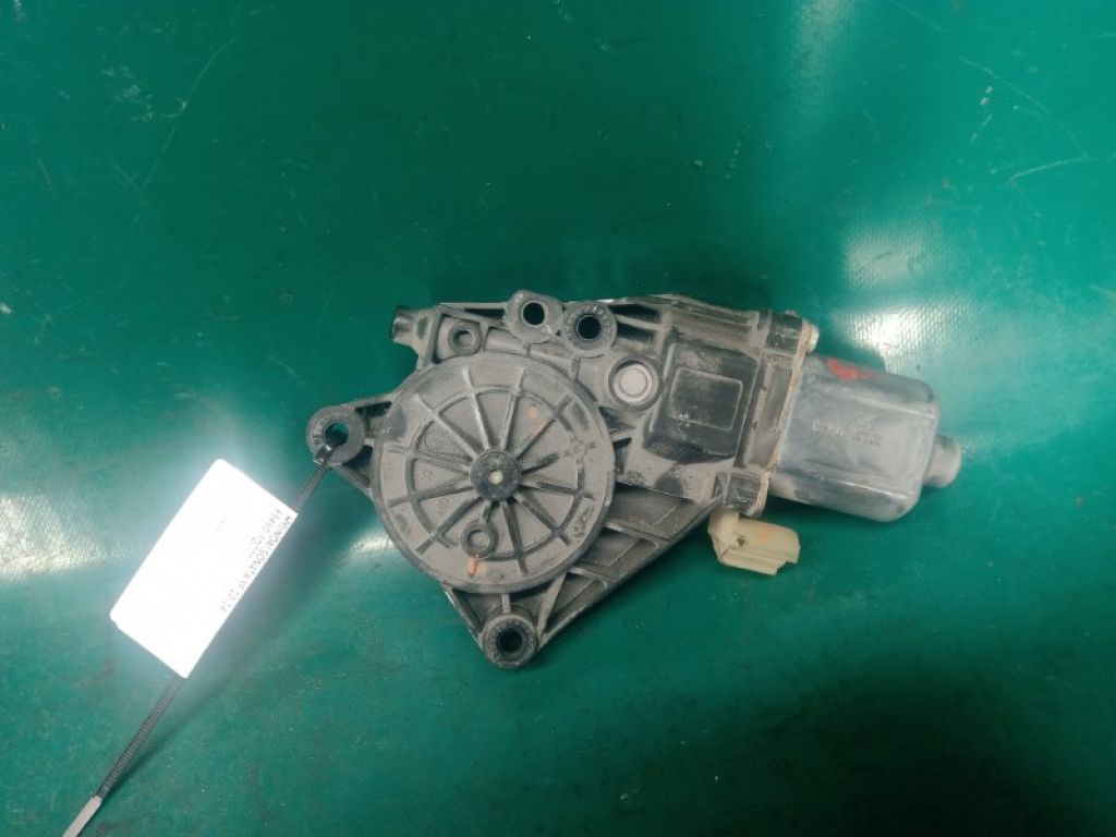 83450-3Q000 | Моторчик стеклоподъемника задн. лев. HYUNDAI SONATA YF 10-14