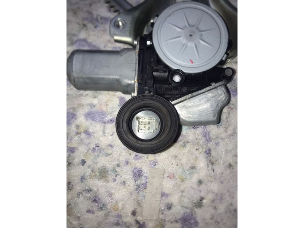 69801-52070 | Склопідйомник задн. прав. TOYOTA PRIUS - 30 09-17 - Фото 3