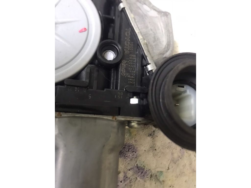 69801-52070 | Склопідйомник задн. прав. TOYOTA PRIUS - 30 09-17 - Фото 4