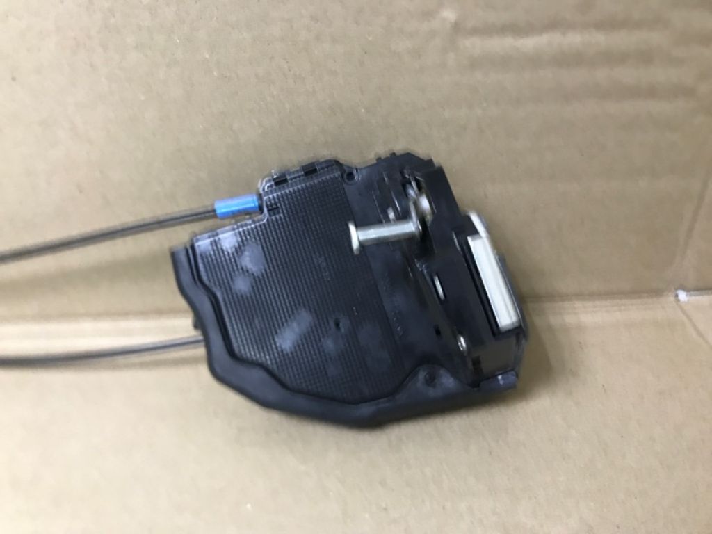 69050-42021 | Замок двері задн. прав. TOYOTA PRIUS C/AQUA 11-14 - Фото 3