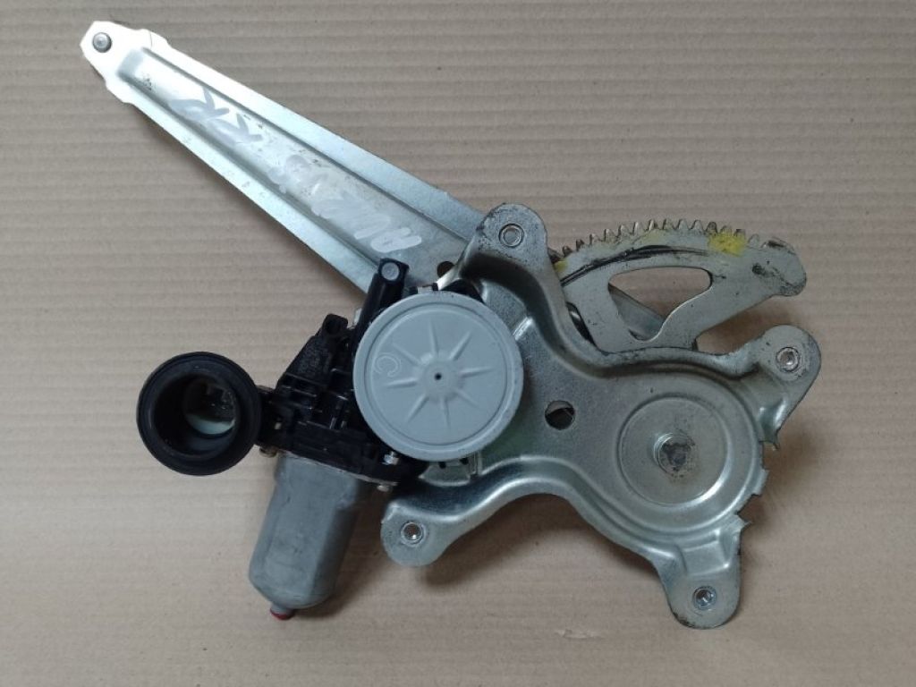 85720-35140 | Склопідйомник задн. прав. TOYOTA AURIS 06-12