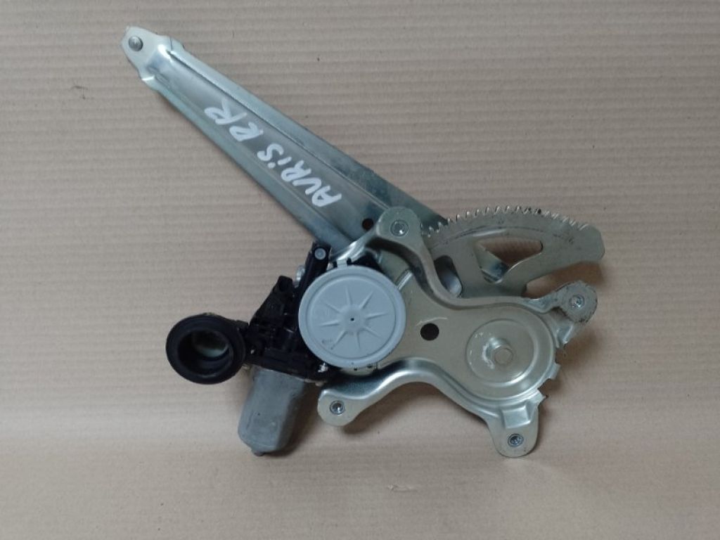 Стеклоподъемник задн. прав. TOYOTA AURIS 06-12