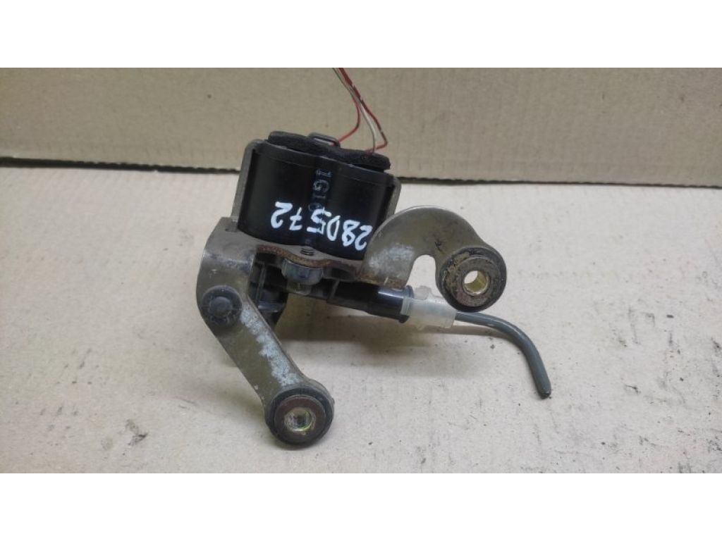 48095-50040 | Клапан пневмопідвіски передн. LEXUS LS430 00-06 - Фото 3