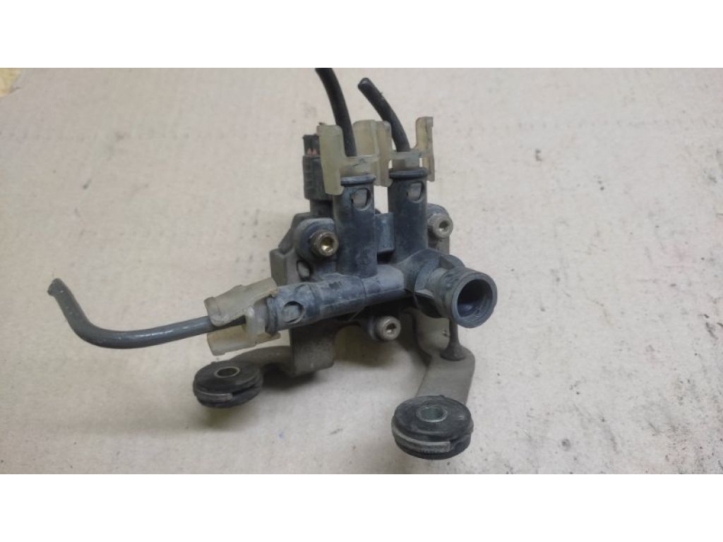 48095-50040 | Клапан пневмоподвески передн. LEXUS LS430 00-06