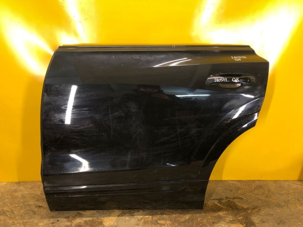 4M8 833 051 C | Дверь задн. лев. AUDI Q8 18–23