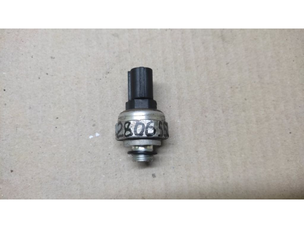 80450-T2F-A01 | Датчик тиску кондиціонера ACURA MDX (YD2) 06-13