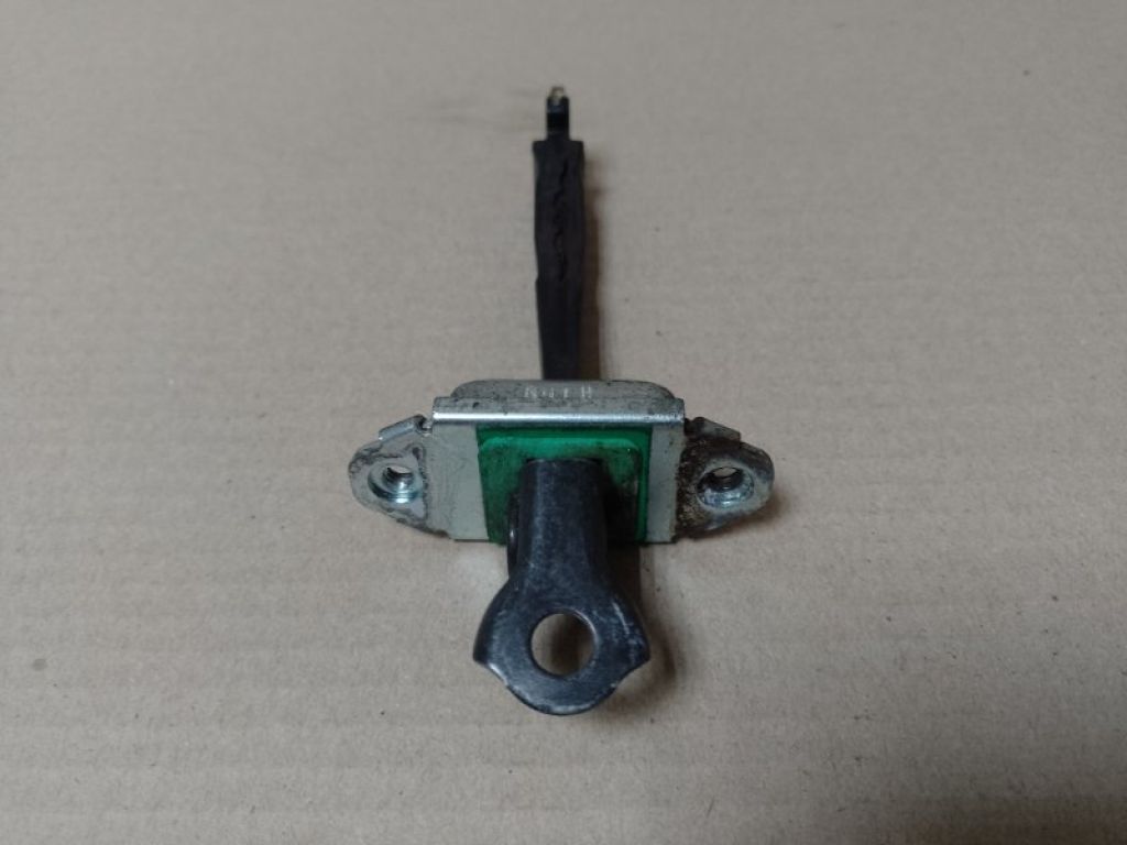 79480-2H000 | Обмежувач дверей задн. лів. HYUNDAI ELANTRA HD 06-11