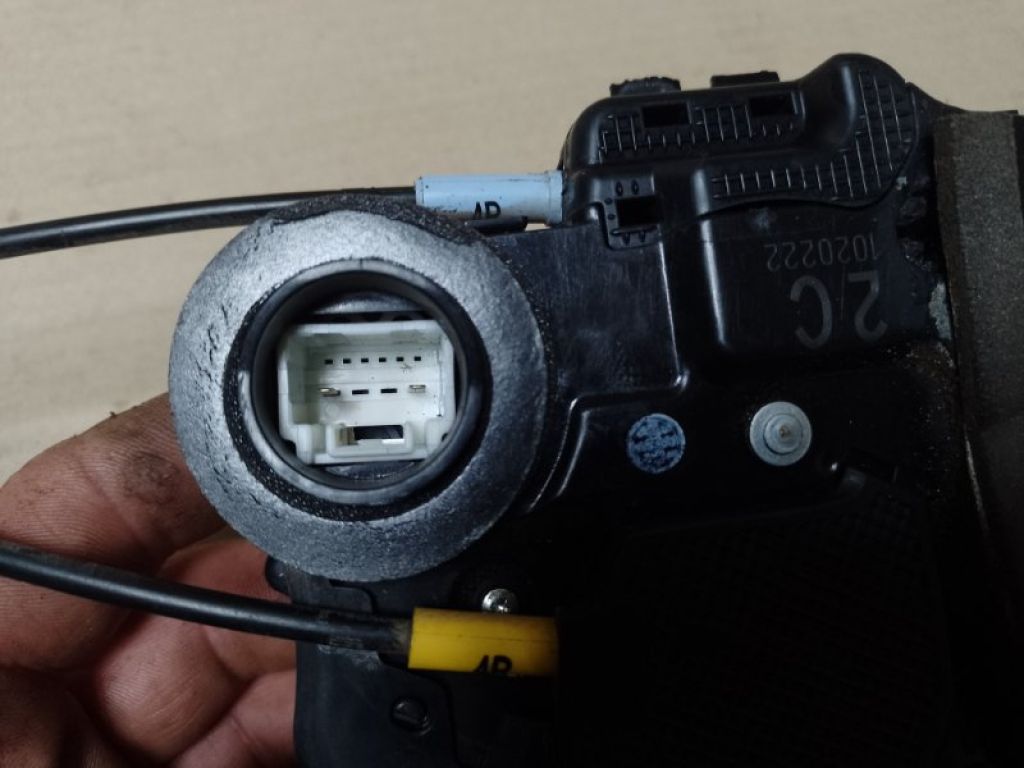 69060-02200 | Замок двери задн. лев. TOYOTA COROLLA 150 06-13 - Фото 3