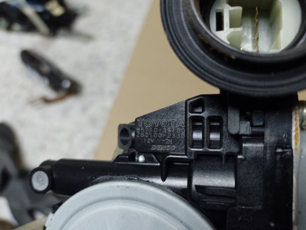 69804-02150 | Стеклоподъемник задн. лев. TOYOTA COROLLA 150 06-13 - Фото 4