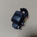 84810-52030 | Кнопка склопідіймача задн. лів. TOYOTA PRIUS C/AQUA 11-14