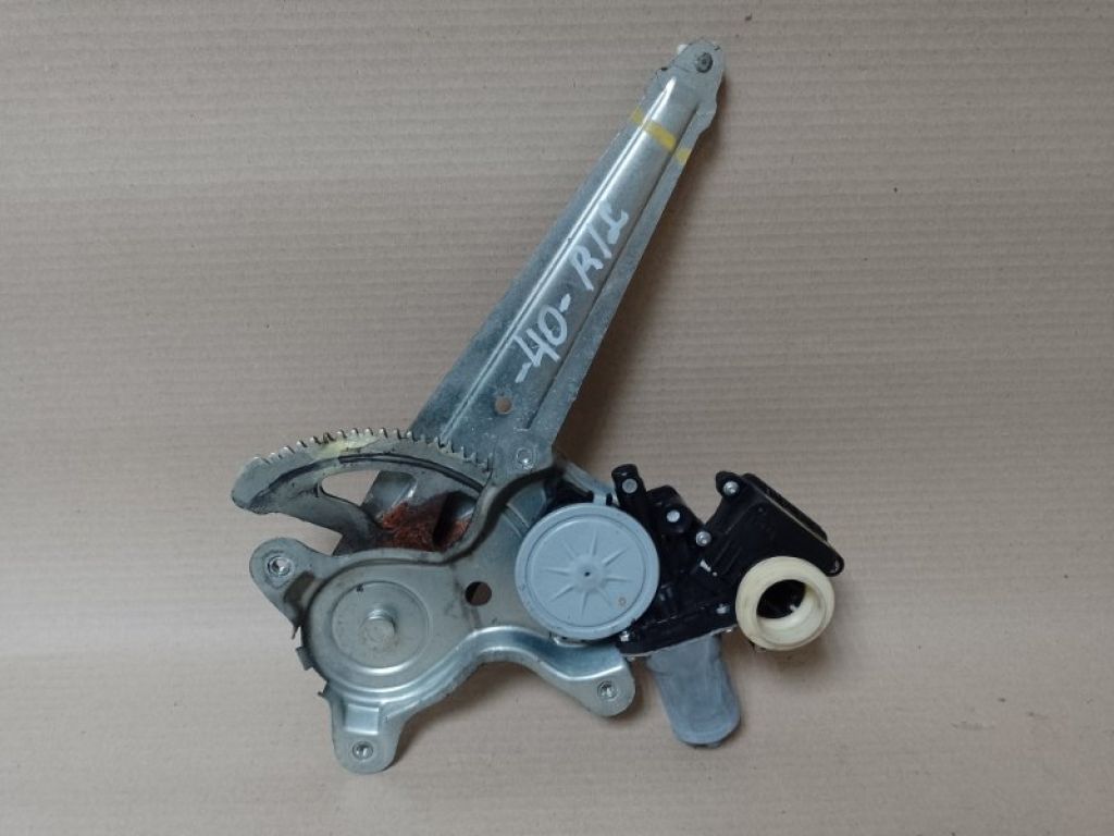 69804-06110 | Склопідйомник задн. лів. TOYOTA CAMRY 40 06-11