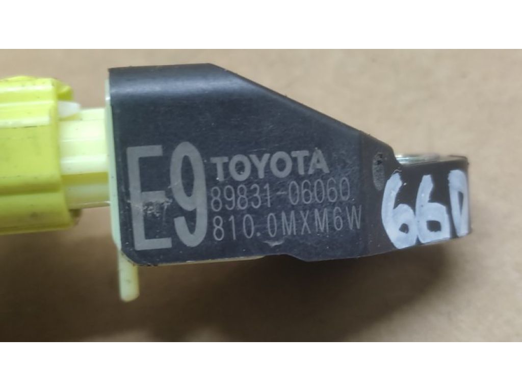 89831-06060 | Датчик удару задн. лів. TOYOTA CAMRY 55 14-17 - Фото 3