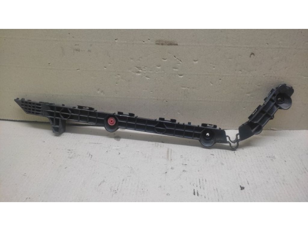 52576-06140 | Кронштейн заднего бампера лев. TOYOTA CAMRY 55 14-17