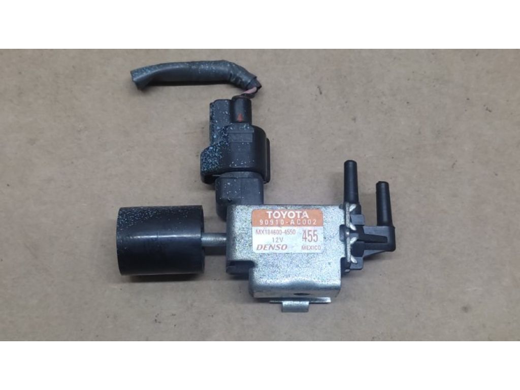 25860-0V050 | Клапан электромагнитный (вакуумный) TOYOTA CAMRY 55 14-17
