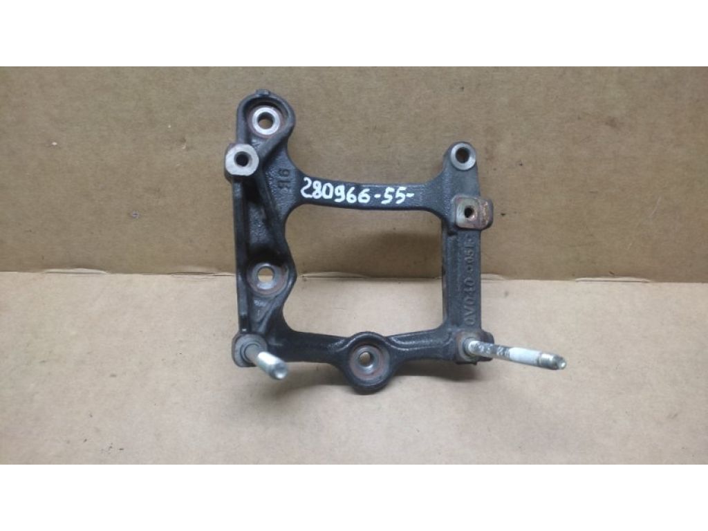 12502-0V040 | Кронштейн компресора кондиціонера TOYOTA CAMRY 55 14-17