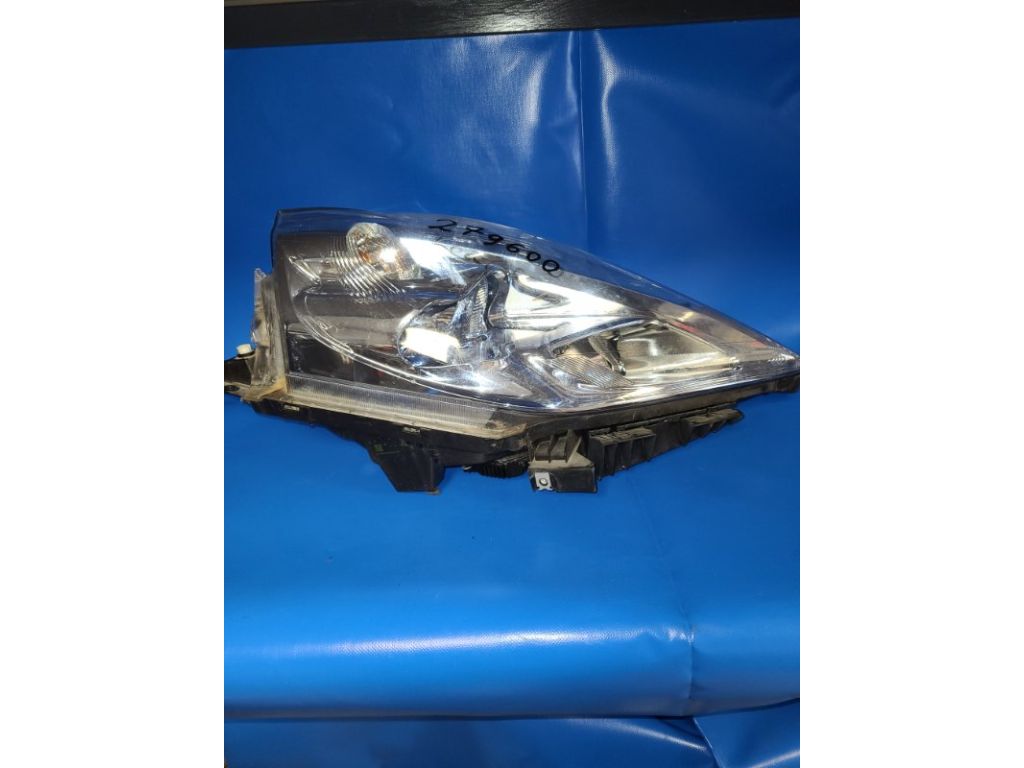 26010-9RB0A | Фара прав. NISSAN LEAF 10-17