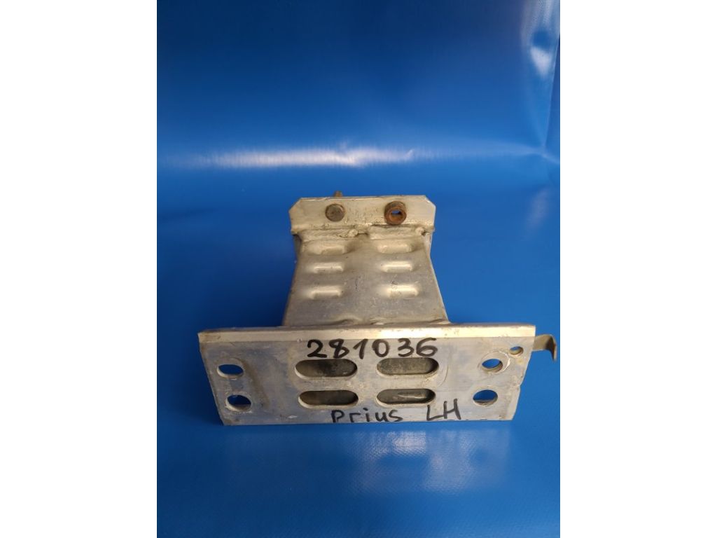 57014-47040 | Кронштейн/крепление усилителя переднего бампера лев. TOYOTA PRIUS - 30 09-17