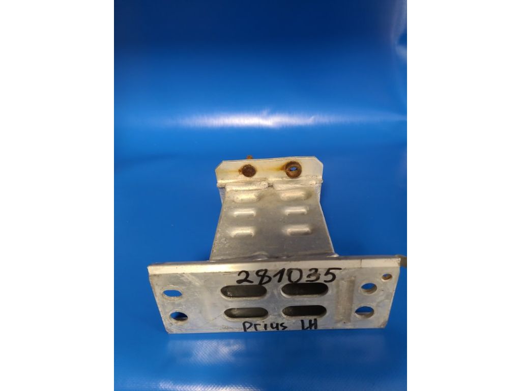 57014-47040 | Кронштейн/крепление усилителя переднего бампера лів. TOYOTA PRIUS - 30 09-17