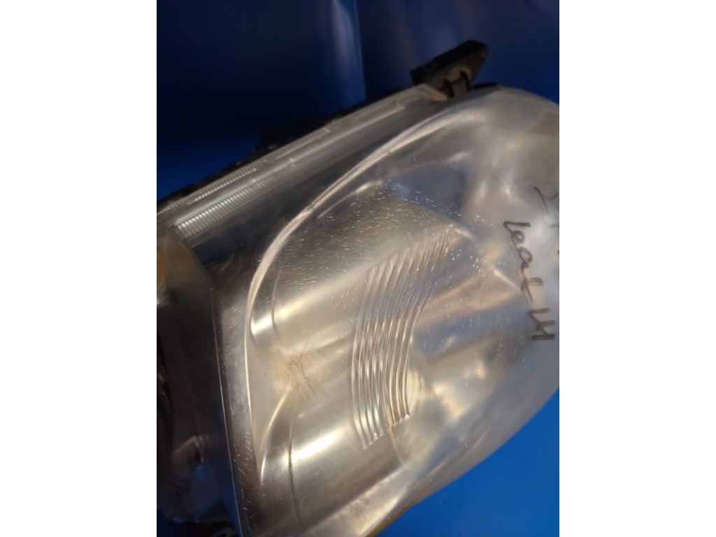 26060-9RB0A | Фара лів. NISSAN LEAF 10-17 - Фото 4