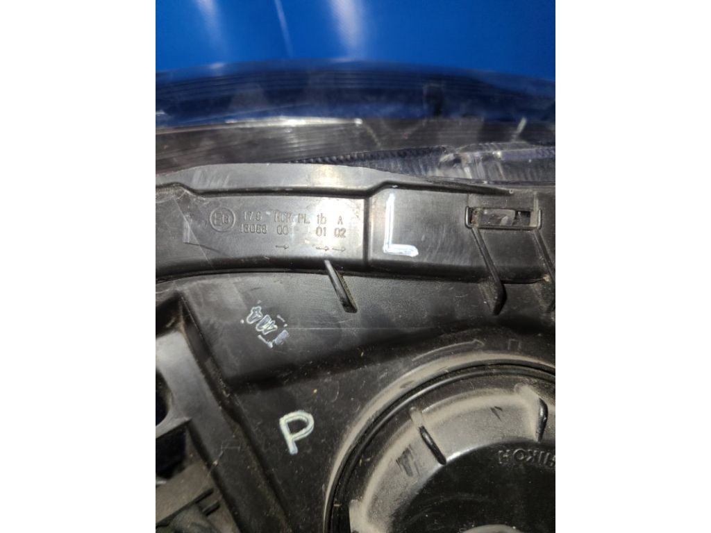 26060-9RB0A | Фара лів. NISSAN LEAF 10-17 - Фото 3