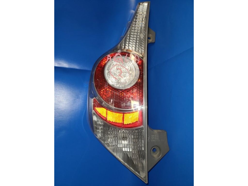 81561-52892 | Фонарь наружный задн. лев. TOYOTA PRIUS C/AQUA 11-14