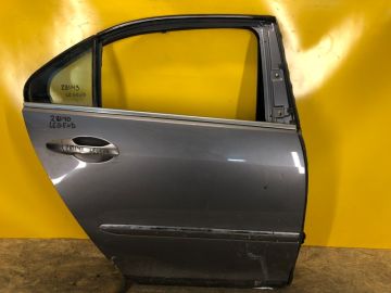 Двері задн. прав. HONDA LEGEND 04-13