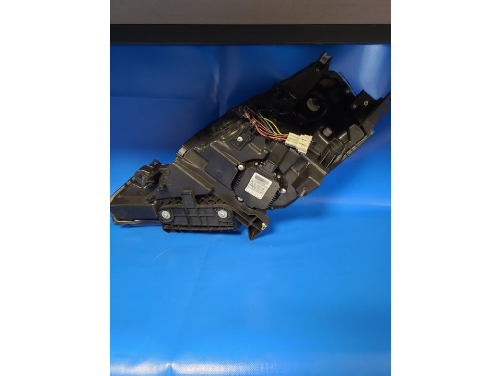 26010-9RB0A | Фара прав. NISSAN LEAF 10-17 - Фото 2