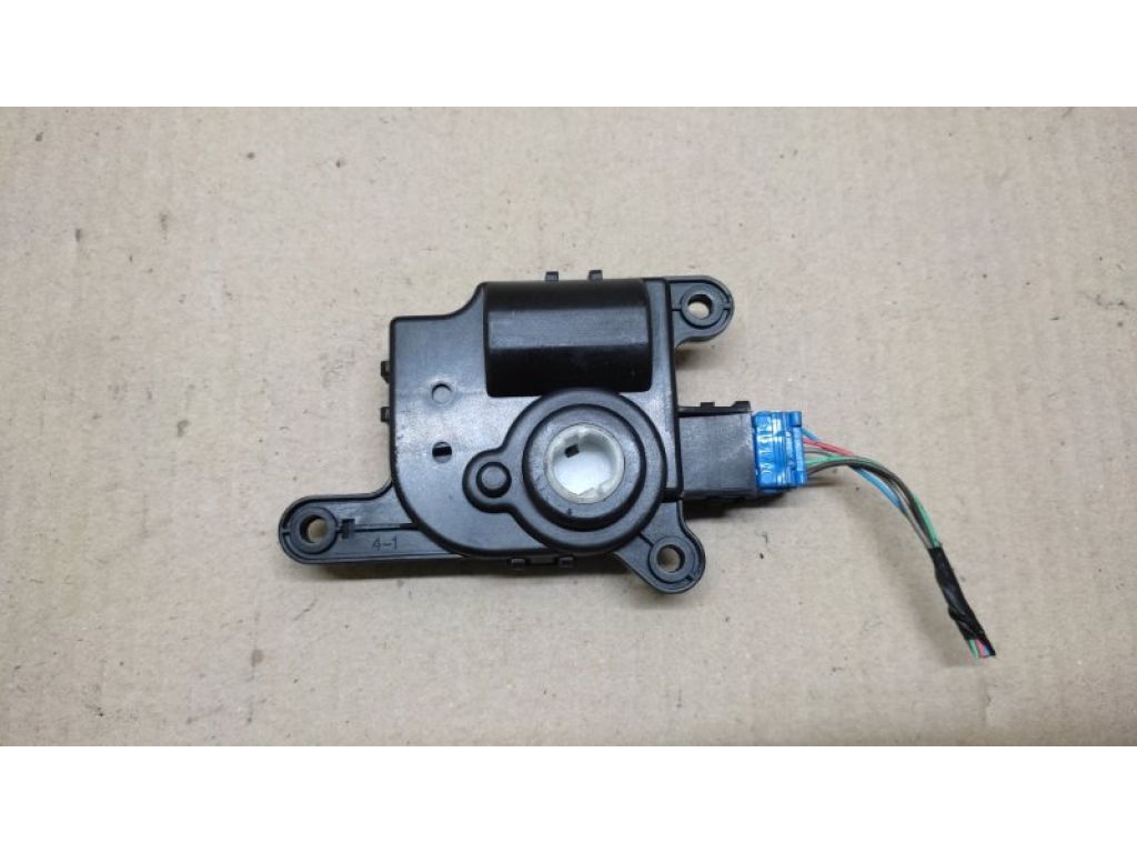 97154-1U000 | Моторчик заслонки печки KIA SORENTO XM 09-14