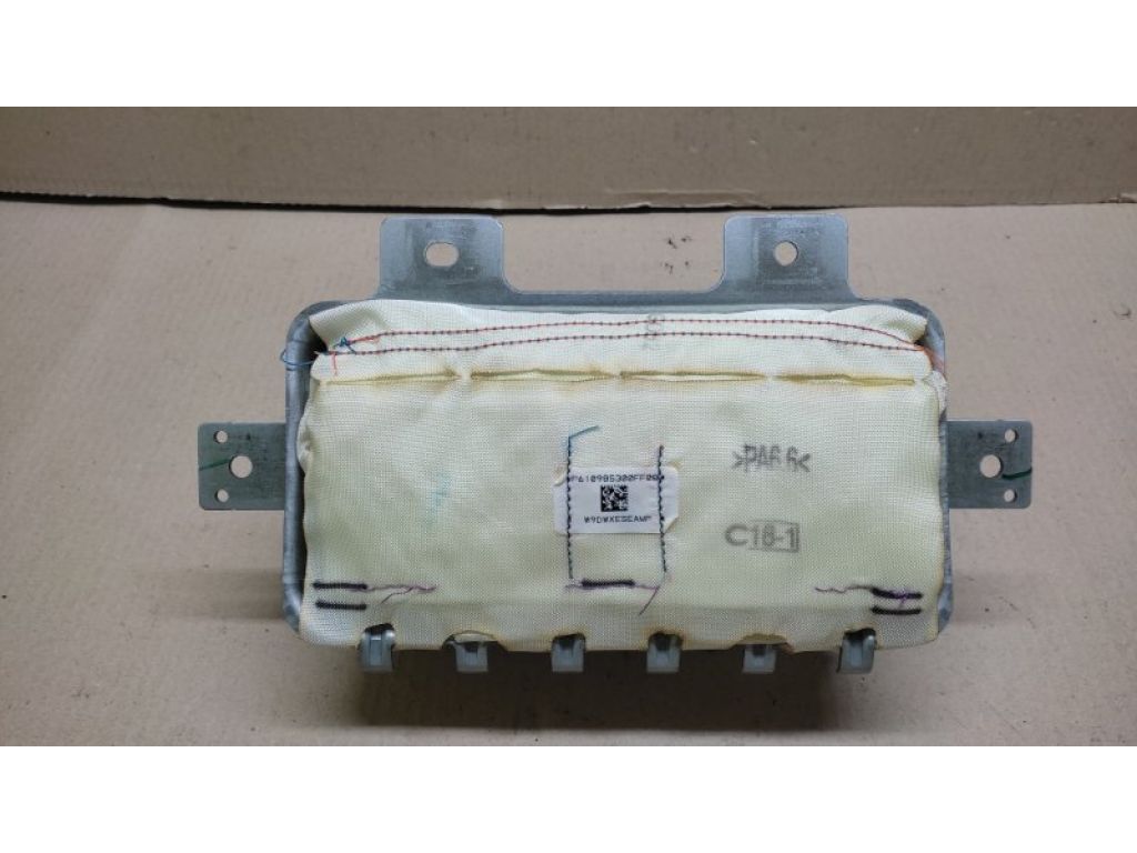 84530-1U500 | Подушка безопасности пассажира KIA SORENTO XM 09-14