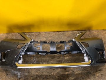 Бампер передний LEXUS CT200 11-17