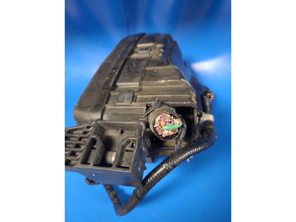 KD45-66-760A | Блок предохранителей моторный отсек MAZDA CX-5 (KE) 11-17 - Фото 3