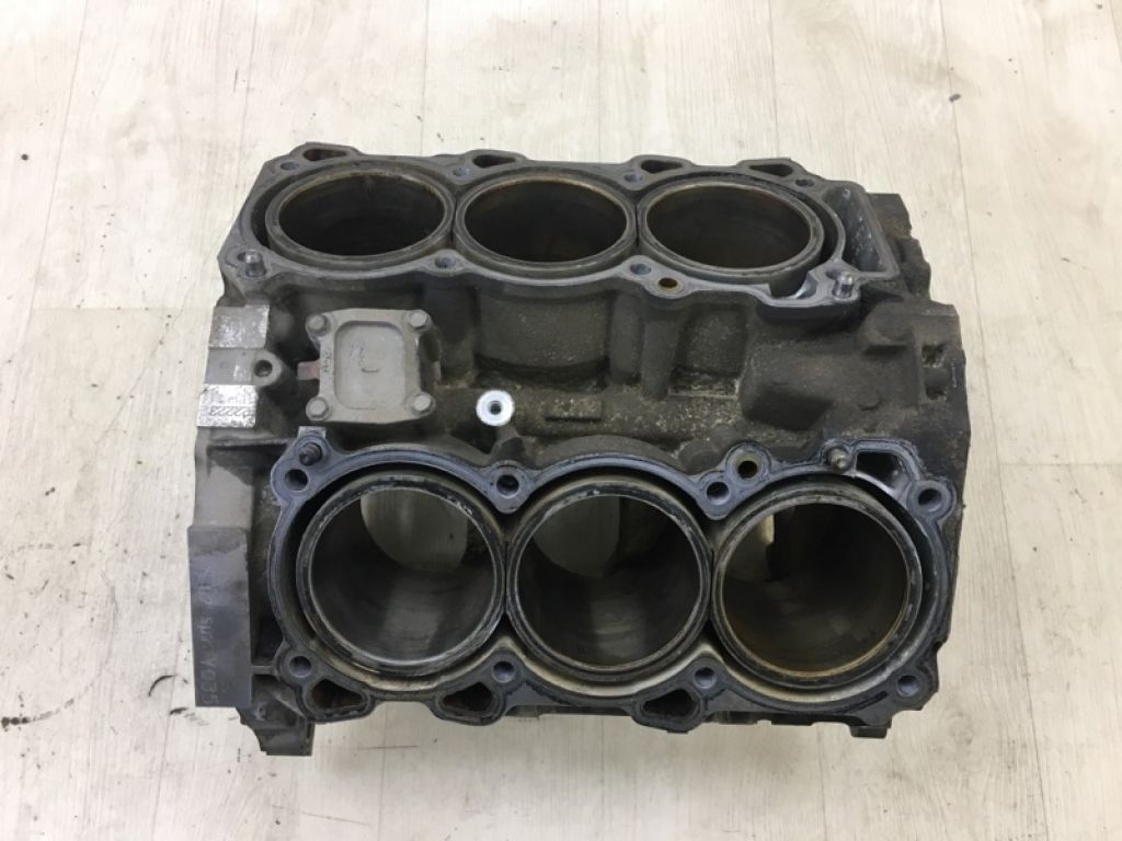11000AM600 | Блок двигателя INFINITI G35 03-07