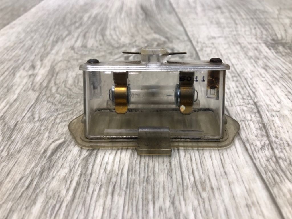 88980307 | Підсвічування дверей CADILLAC ESCALADE 01-06