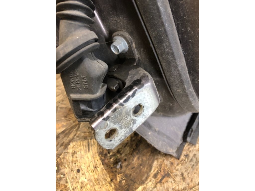 67920SMGE01ZZ | Петля двері нижня задн. прав. HONDA CIVIC 5D 06-11