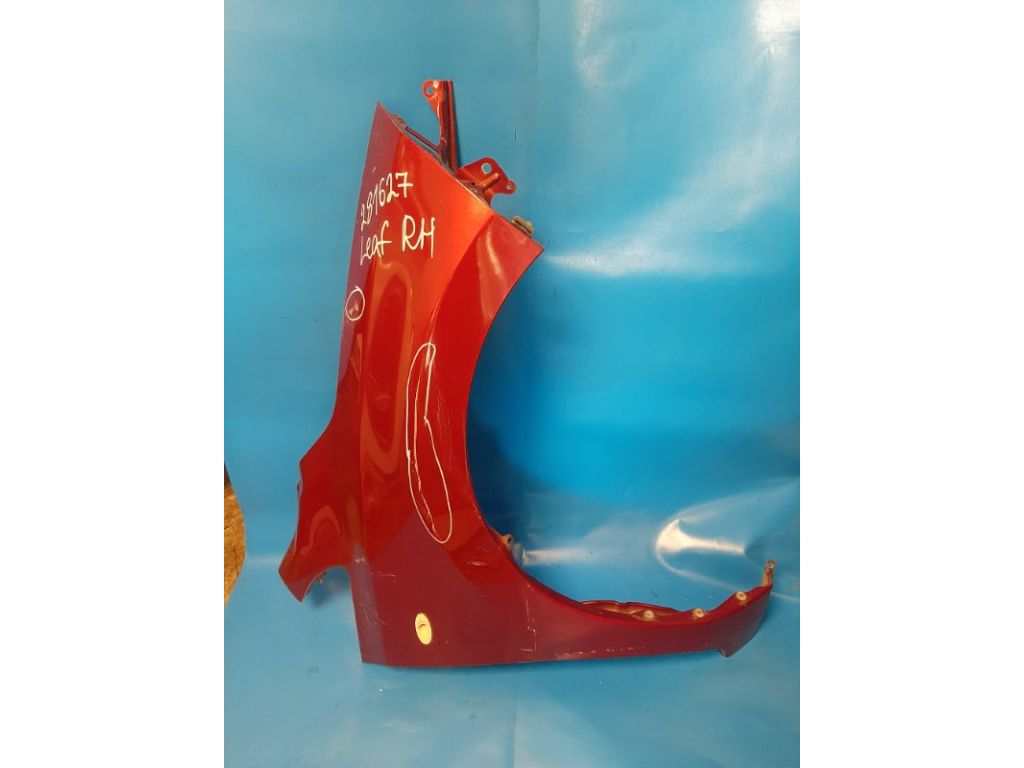 63100-3NF0A | Крыло переднее прав. NISSAN LEAF 10-17