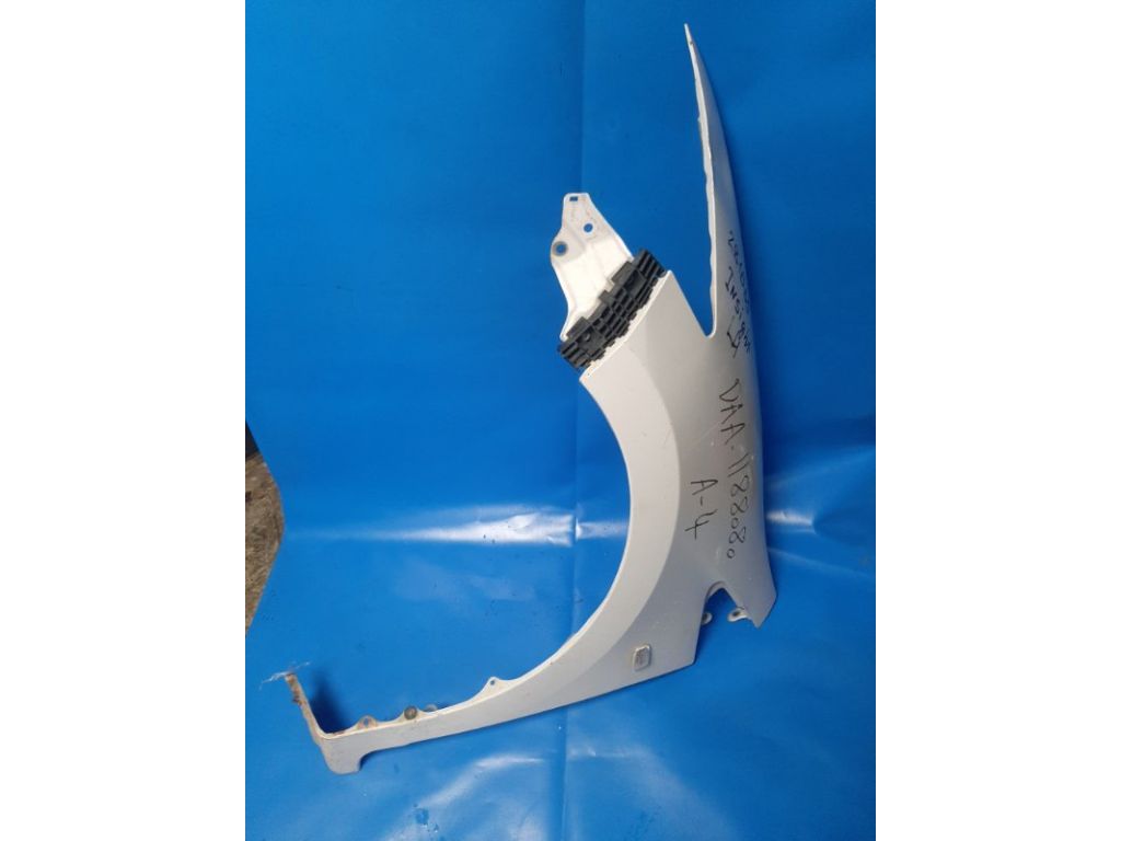 60261-TM8-A00ZZ | Крило переднє лів. HONDA INSIGHT 08-14