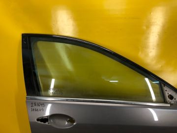 Скло дверей передн. прав. HONDA LEGEND 04-13
