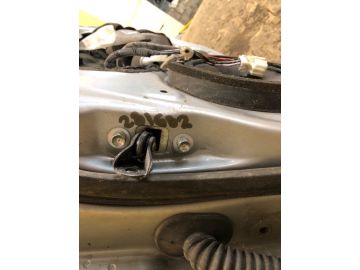 Ограничитель двери передн. прав. HONDA CIVIC 4D 06-11