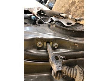 Обмежувач дверей передн. прав. HONDA CIVIC 4D 06-11